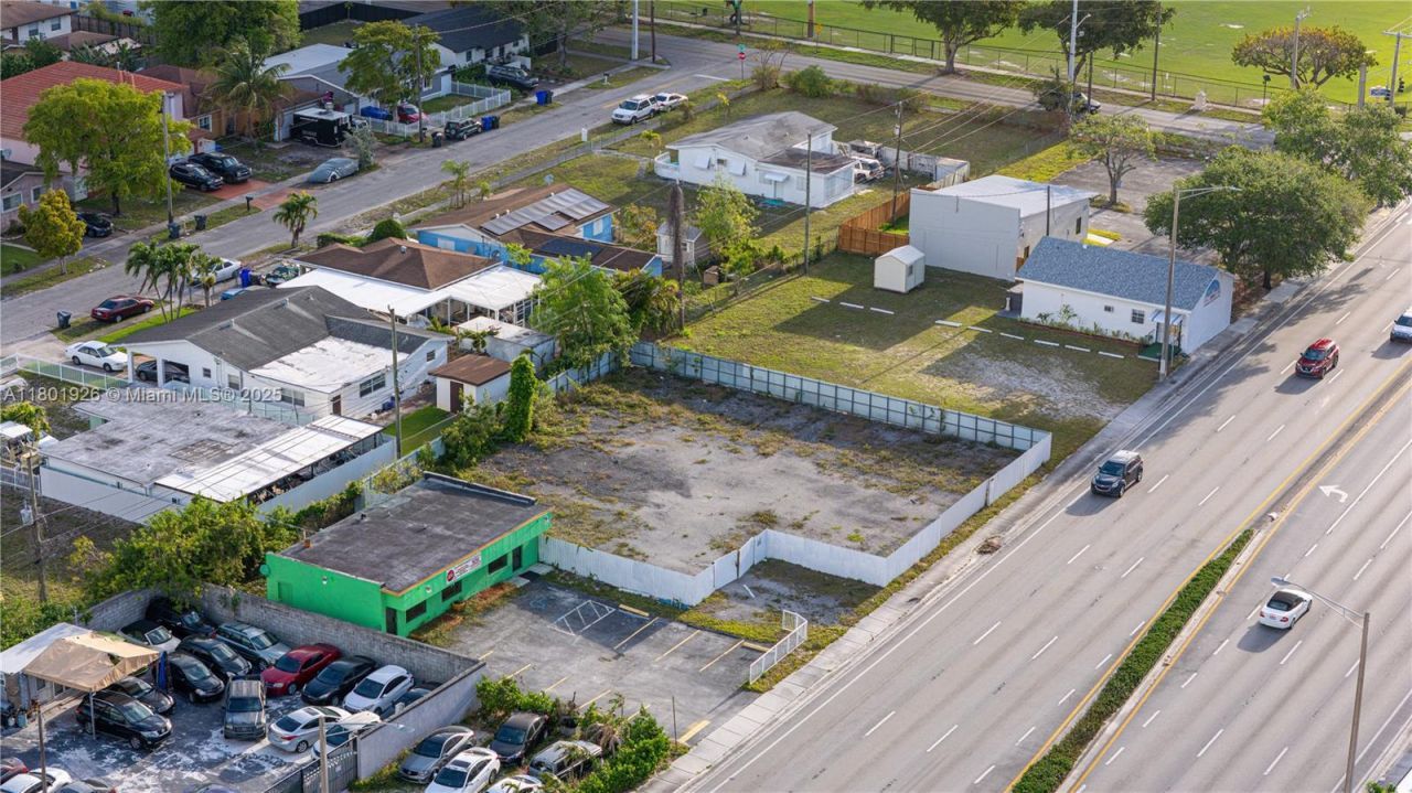 5231 Pembroke Rd, Hollywood, FL 33021 Photo