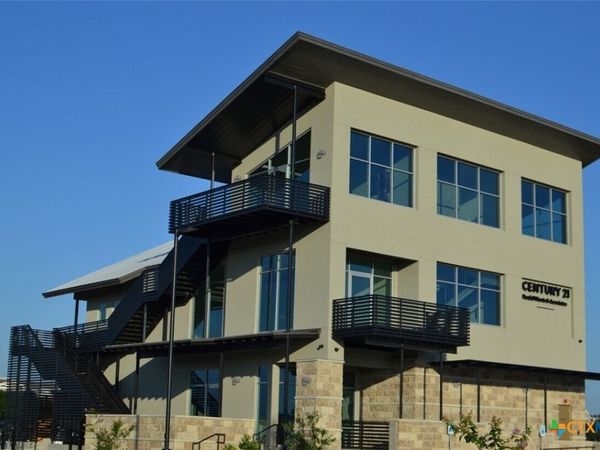 330 Wonder World Drive, Unit 300, San Marcos, TX 78666
