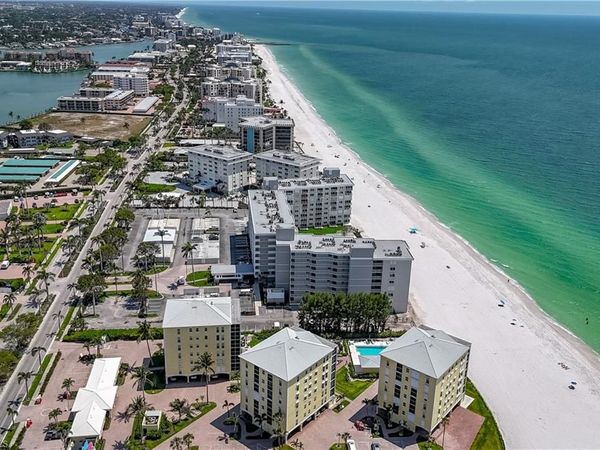 3483 Gulf Shore BLVD N, Unit 604, NAPLES, FL 34103