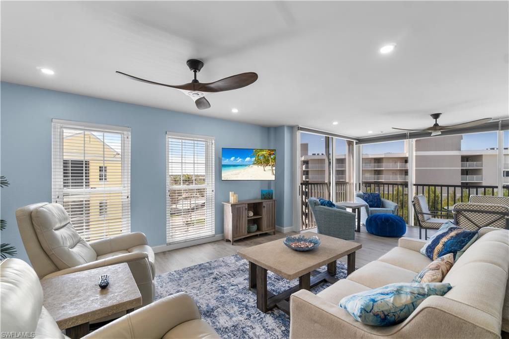 3483 Gulf Shore Blvd N, Unit 604, Naples, FL 34103 Photo