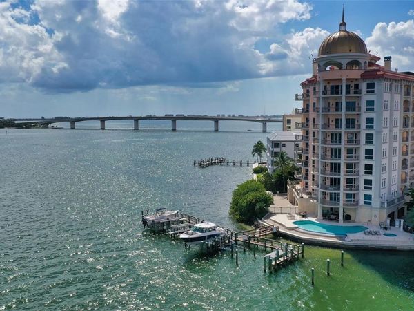 420 GOLDEN GATE POINT, Unit 200A, SARASOTA, FL 34236