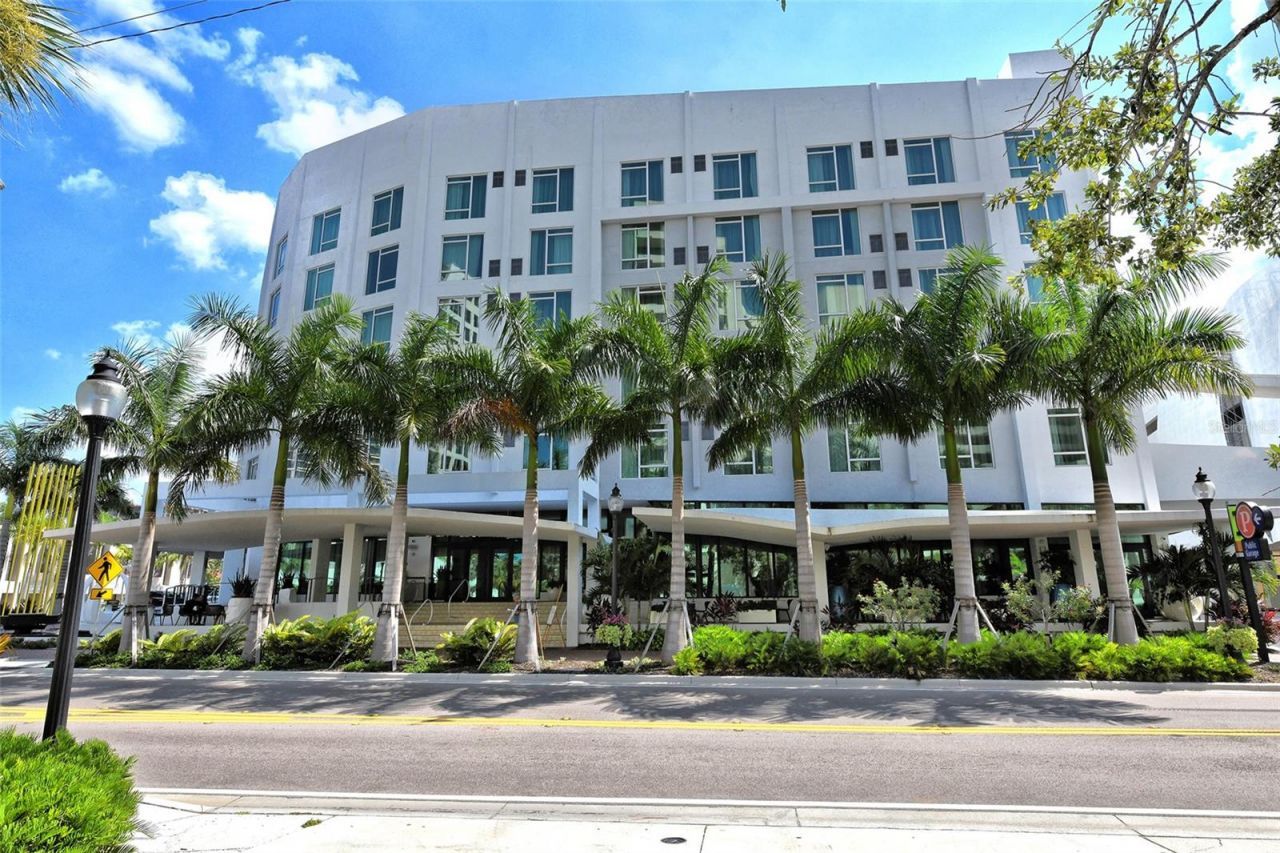 420 Golden Gate Point, Unit 200A, Sarasota, FL 34236 Photo