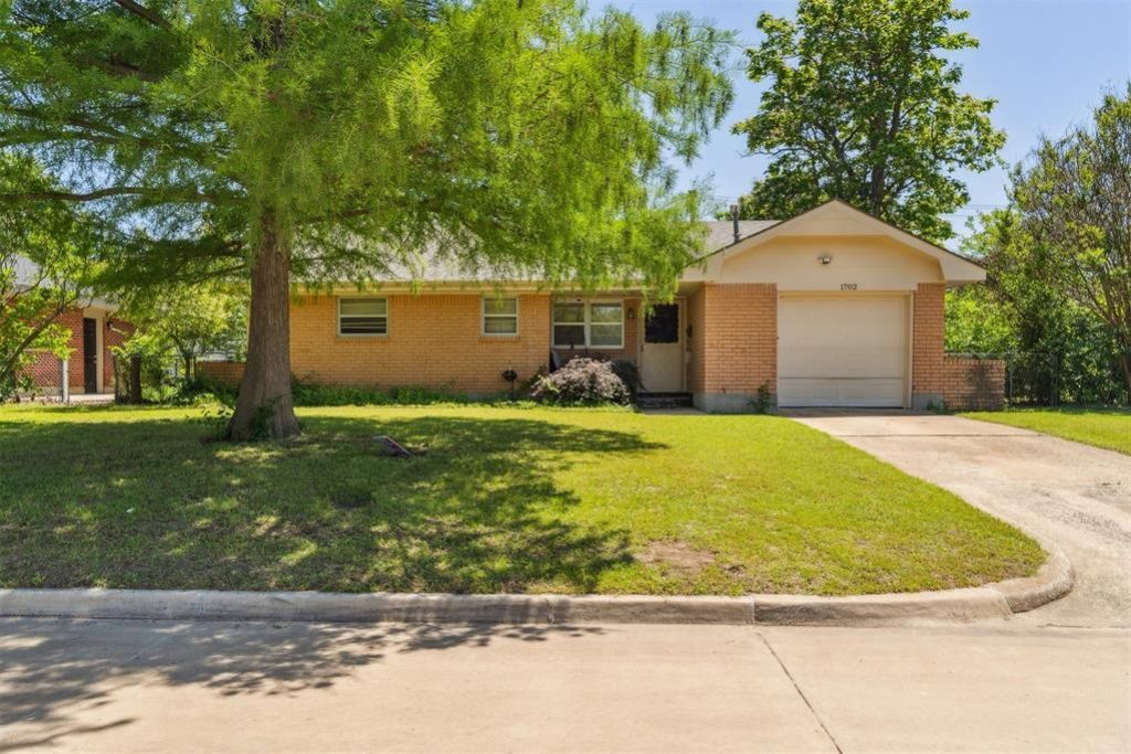 1702 Denison Drive, Norman, OK 73069 Main Photo