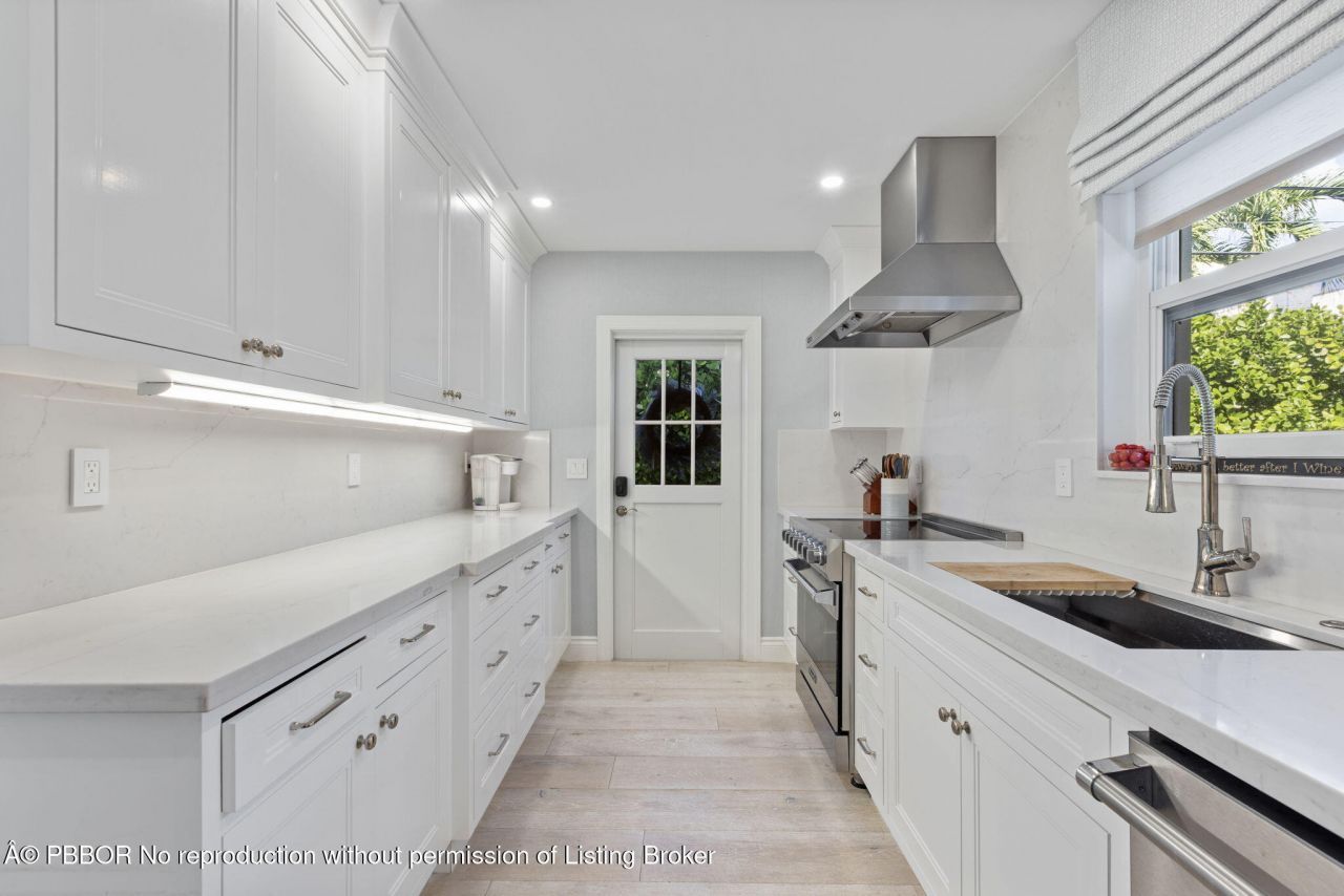 311 Cocoanut Row, Unit 101, Palm Beach, FL 33480 Photo