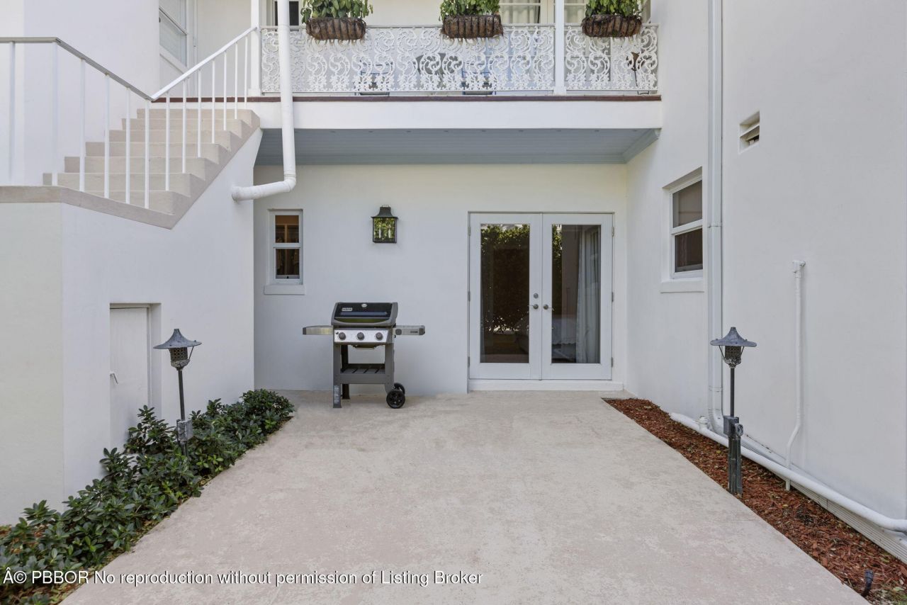 311 Cocoanut Row, Unit 101, Palm Beach, FL 33480 Photo