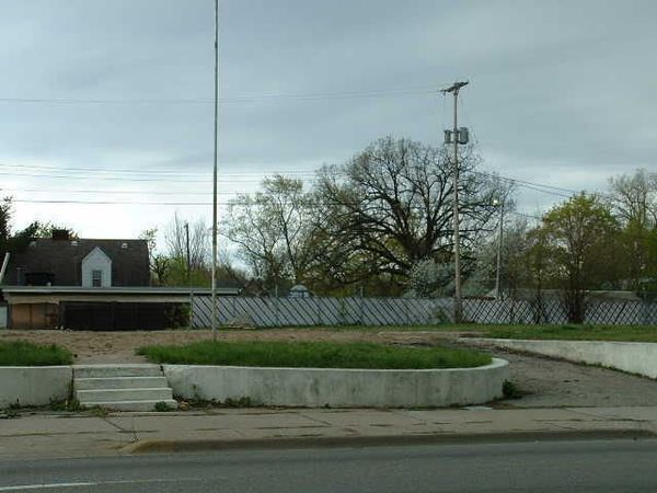 1415 E Michigan Avenue, Jackson, MI 49202