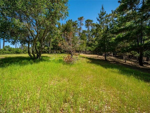 6475 Kathryn Drive, Cambria, CA 93428