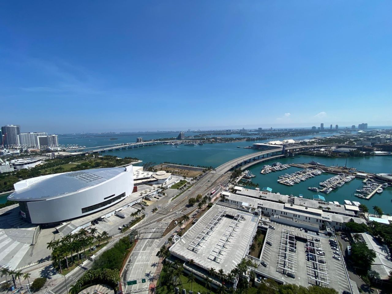 398 NE 5th St, Unit 2910, Miami, FL 33132 Photo