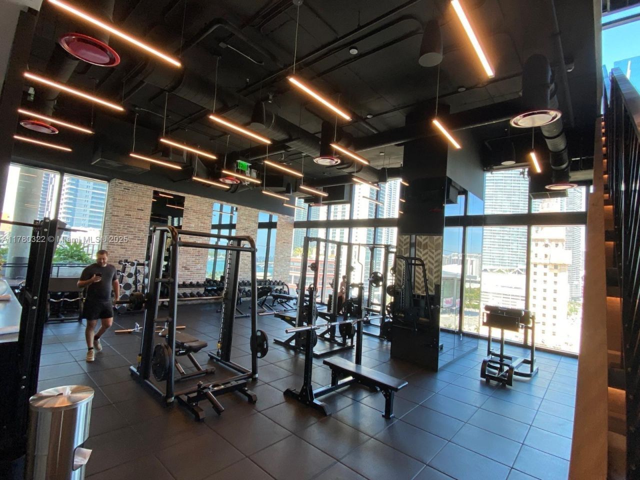 398 NE 5th St, Unit 2910, Miami, FL 33132 Photo