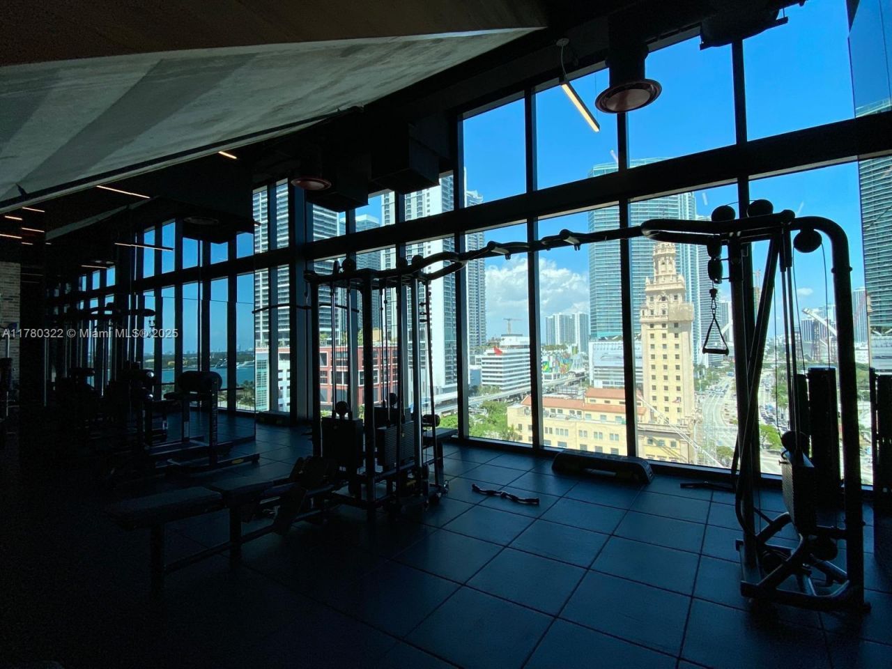 398 NE 5th St, Unit 2910, Miami, FL 33132 Photo