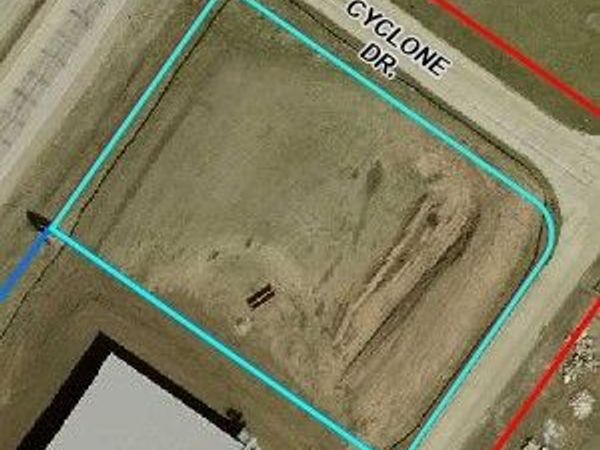 Lot 4 South Marnie , Waterloo, IA 50701