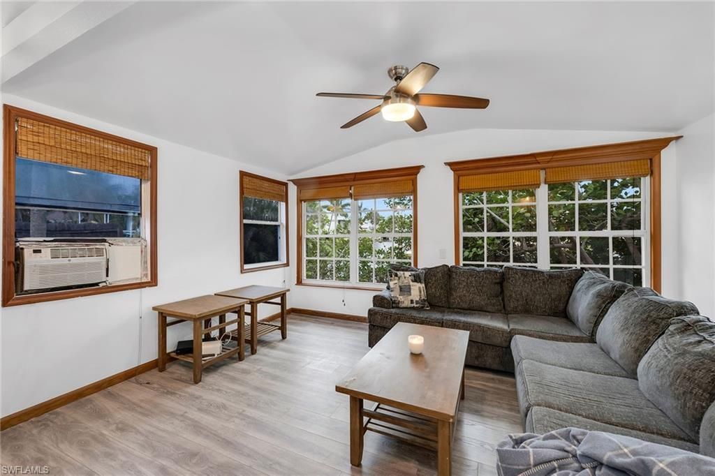 3261 Lakeview Dr, Naples, FL 34112 Photo
