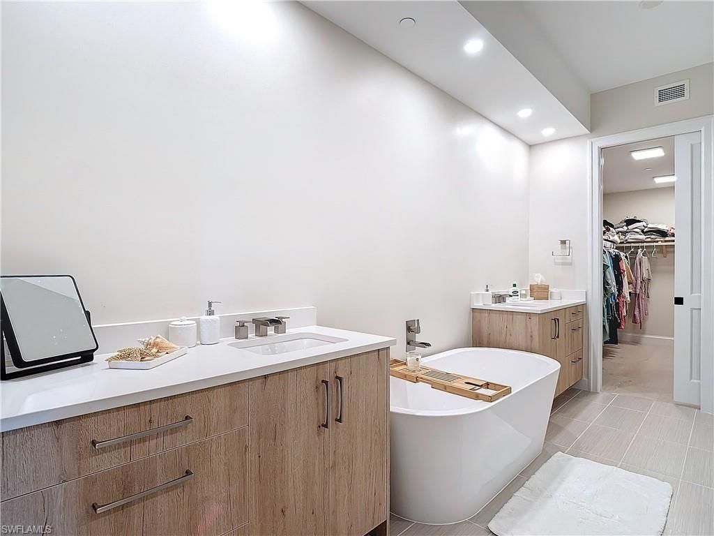 1125 Central Ave, Unit 462, Naples, FL 34102 Photo