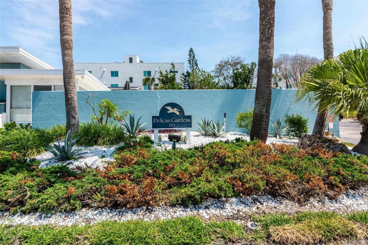170 Roosevelt Drive, Unit 2, Sarasota, FL 34236 Photo