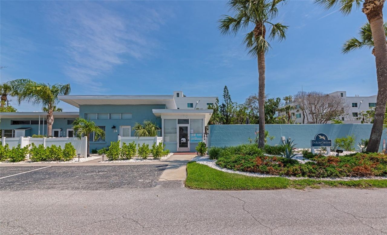 170 Roosevelt Drive, Unit 2, Sarasota, FL 34236 Photo