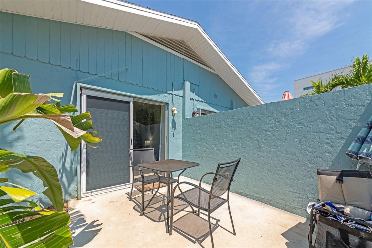 170 Roosevelt Drive, Unit 2, Sarasota, FL 34236 Photo