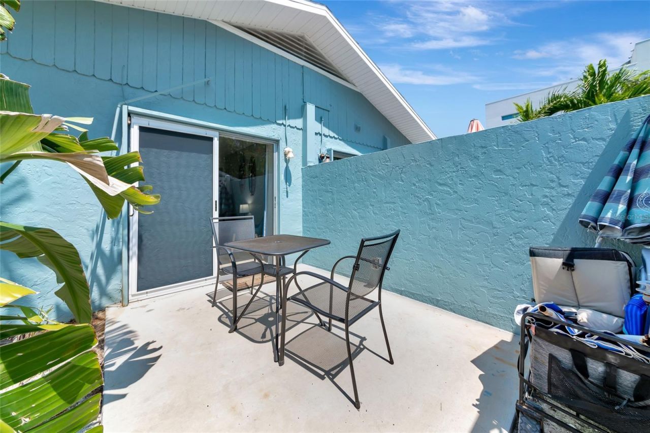 170 Roosevelt Drive, Unit 2, Sarasota, FL 34236 Photo