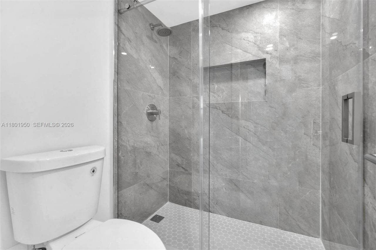 20335 W Country Club Dr, Unit 1108, Aventura, FL 33180 Photo