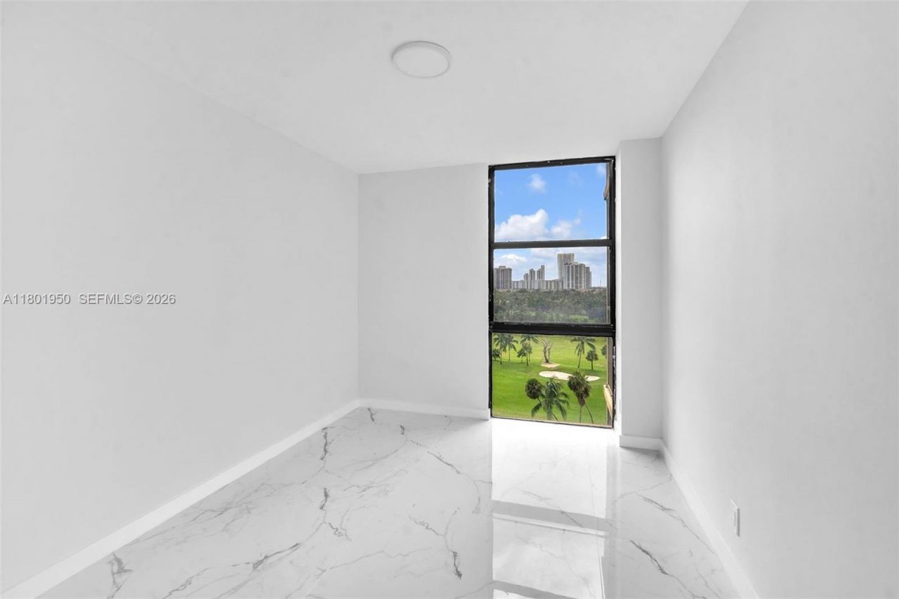 20335 W Country Club Dr, Unit 1108, Aventura, FL 33180 Photo