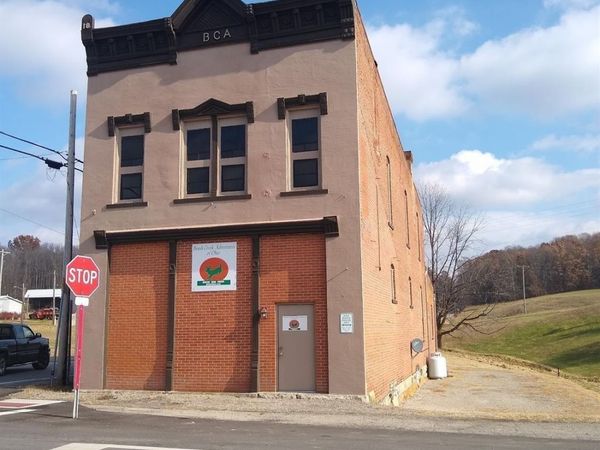 104 Main Street, Sinking Spring, OH 45172