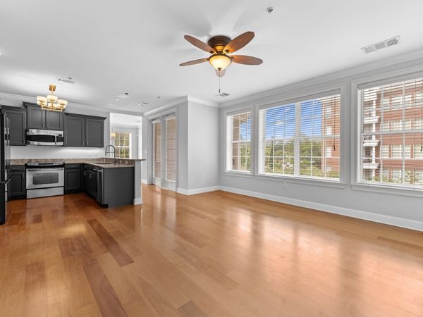 3520 CENTRAL AVE, Unit 210, Memphis, TN 38111