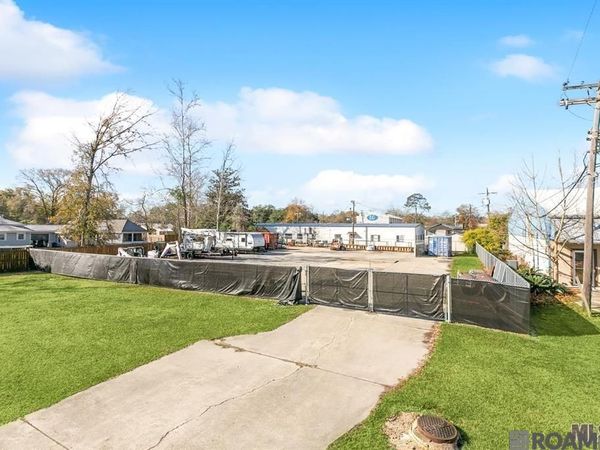 29919 S Frost Rd, Livingston, LA 70754