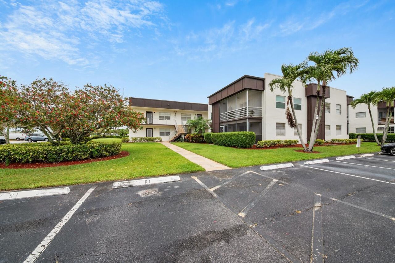 677 Normandy O, Delray Beach, FL 33484 Photo