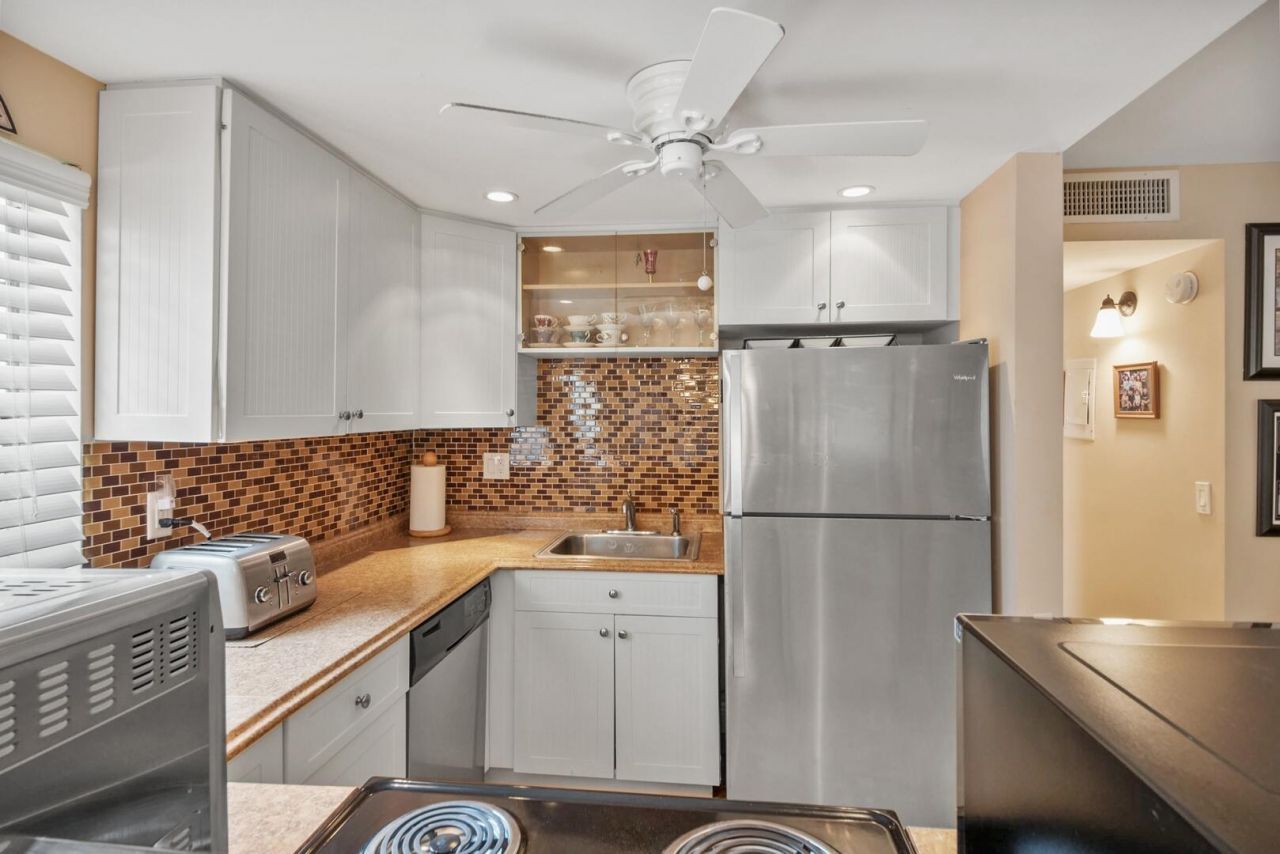 677 Normandy O, Delray Beach, FL 33484 Photo