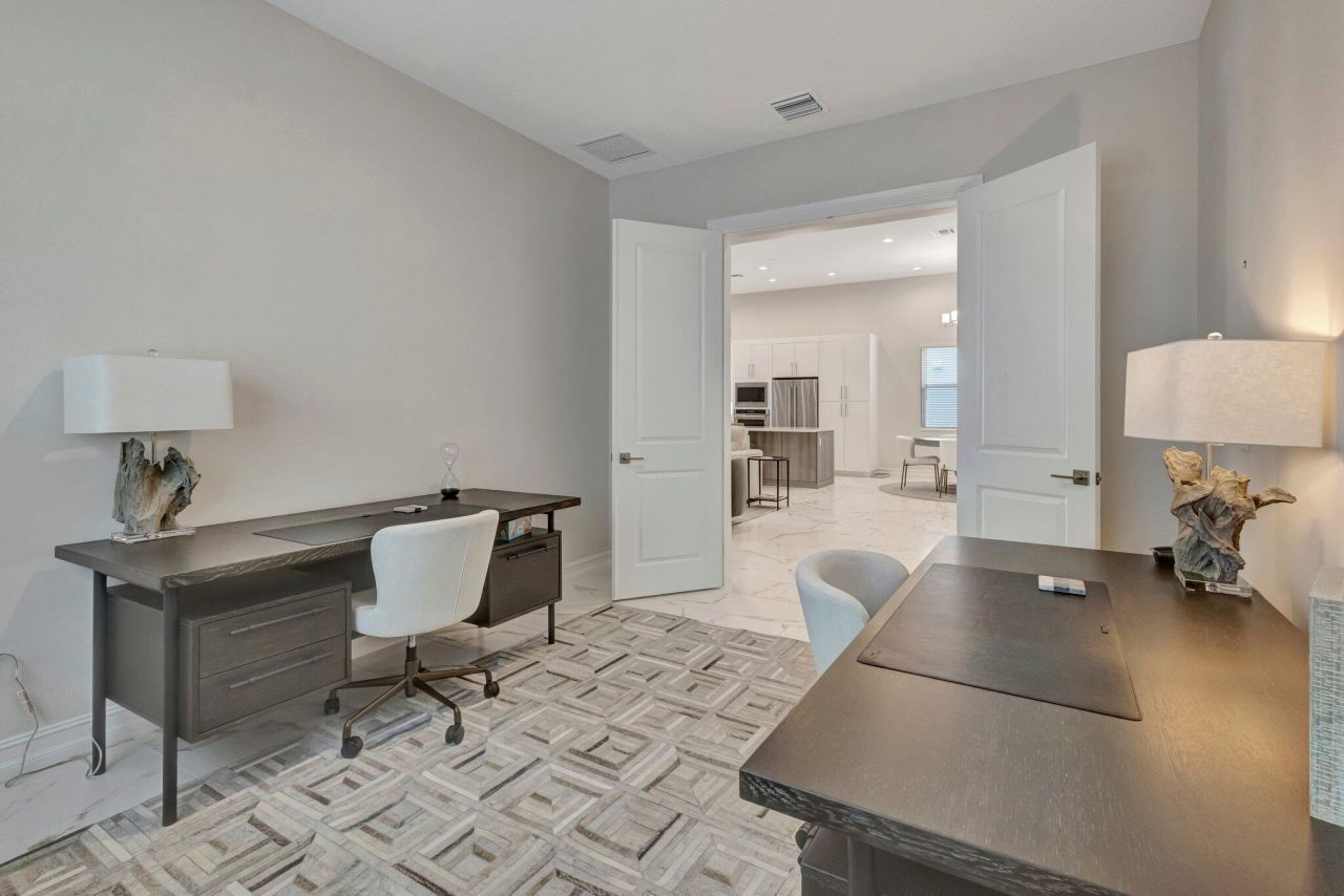 211 SE Calmo Circle, Port Saint Lucie, FL 34984 Photo