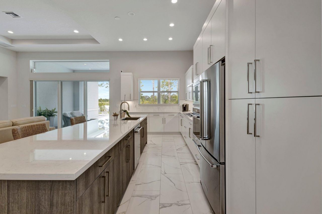 211 SE Calmo Circle, Port Saint Lucie, FL 34984 Photo