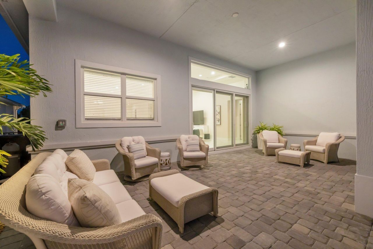 211 SE Calmo Circle, Port Saint Lucie, FL 34984 Photo