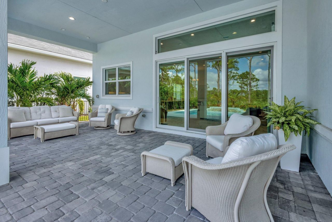 211 SE Calmo Circle, Port Saint Lucie, FL 34984 Photo