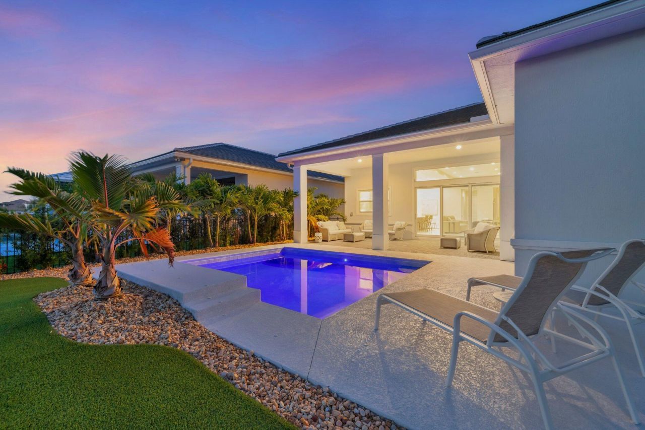 211 SE Calmo Circle, Port Saint Lucie, FL 34984 Photo