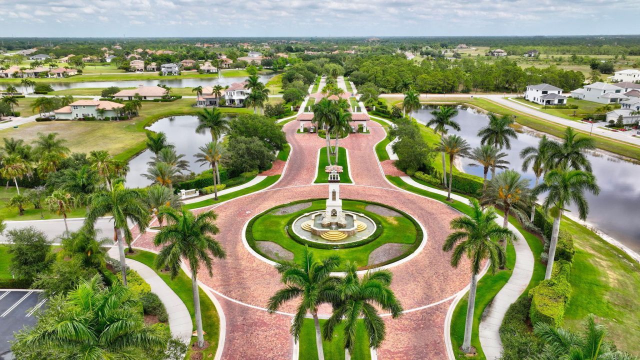 211 SE Calmo Circle, Port Saint Lucie, FL 34984 Photo