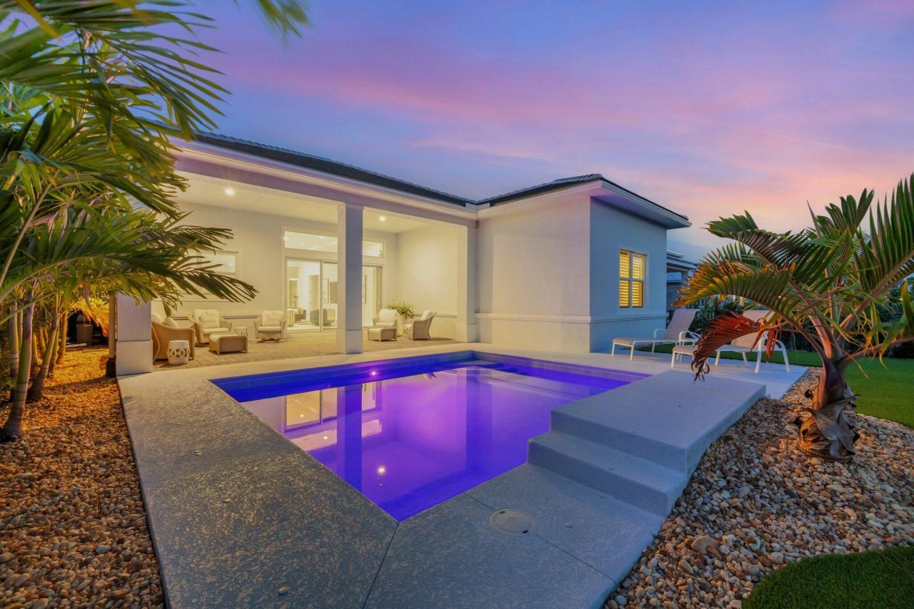 211 SE Calmo Circle, Port Saint Lucie, FL 34984 Photo