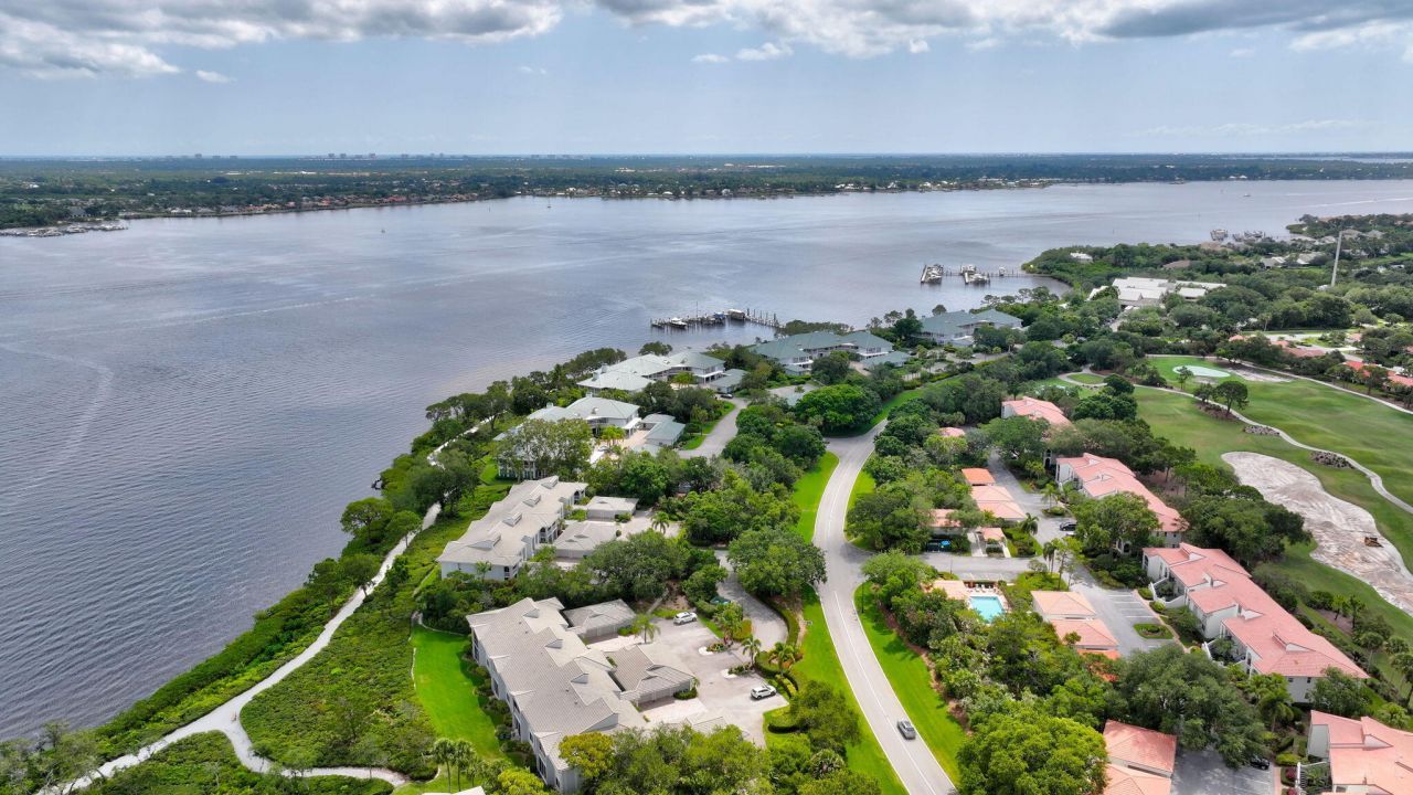 211 SE Calmo Circle, Port Saint Lucie, FL 34984 Photo