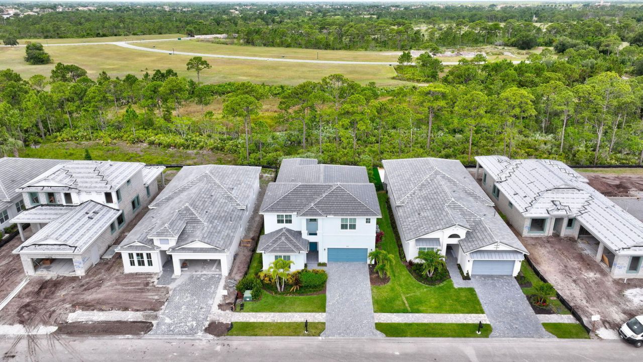 211 SE Calmo Circle, Port Saint Lucie, FL 34984 Photo