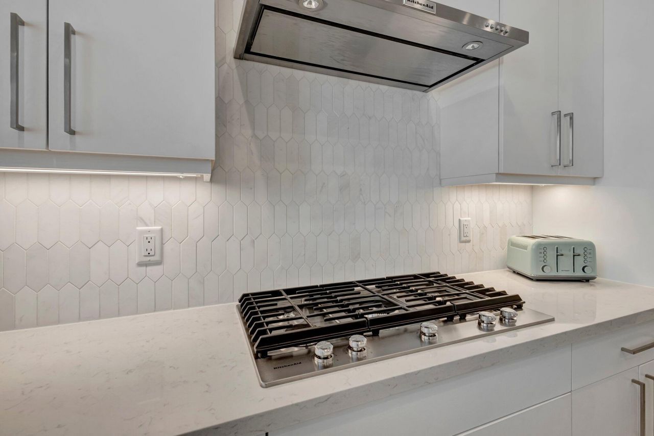 211 SE Calmo Circle, Port Saint Lucie, FL 34984 Photo