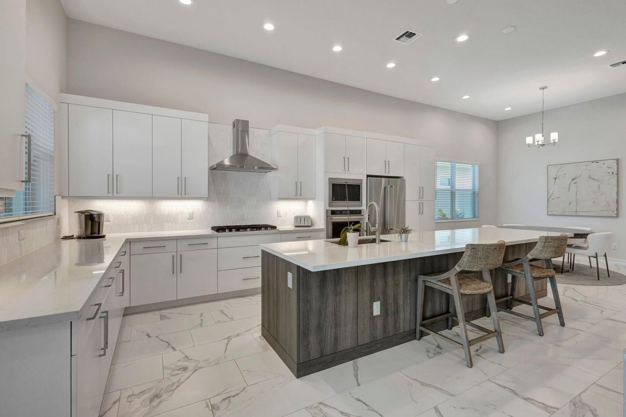 211 SE Calmo Circle, Port Saint Lucie, FL 34984 Photo