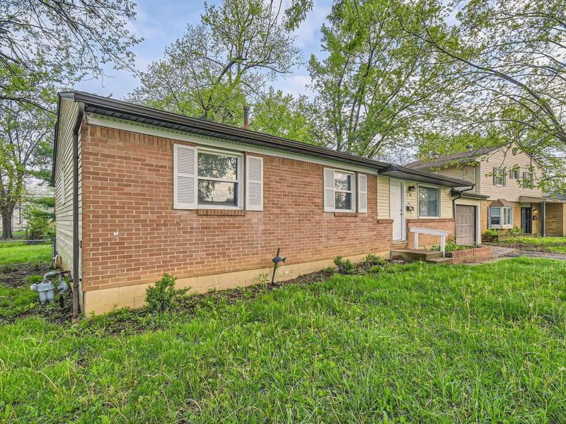 3038 Wadsworth Court, Columbus, OH 43232 Photo 2