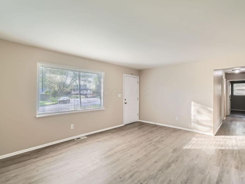 3038 Wadsworth Court, Columbus, OH 43232 Photo 5