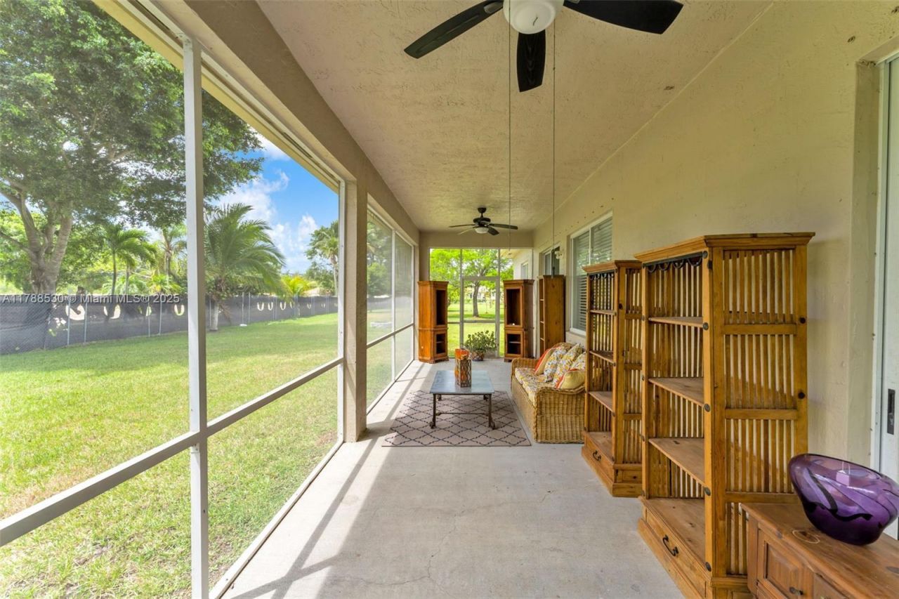 2819 Augusta Ln, Homestead, FL 33035 Photo