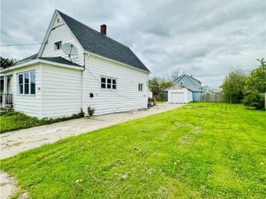 105 Hoerner Avenue, Cheektowaga, NY 14211