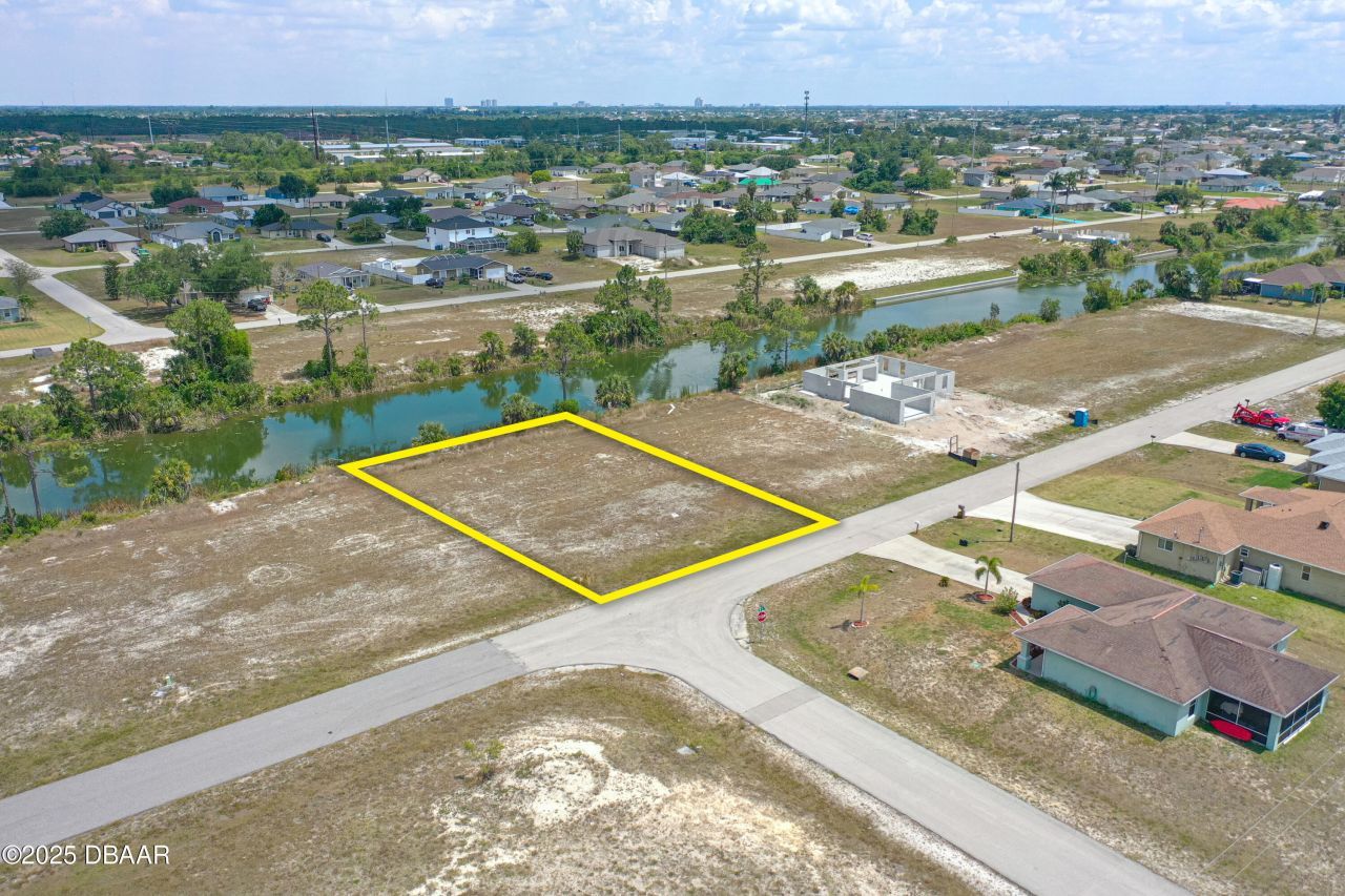 2831 NE 5th Place, Cape Coral, FL 33909 Photo