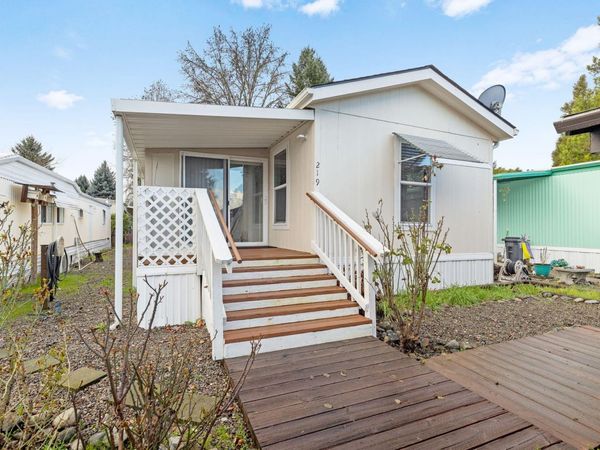 219 Kingsbury Drive, Grants Pass, OR 97526