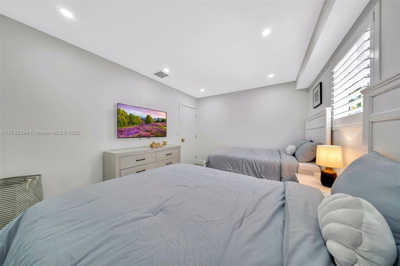 129 Nautilus Dr, Islamorada, FL 33036 Photo