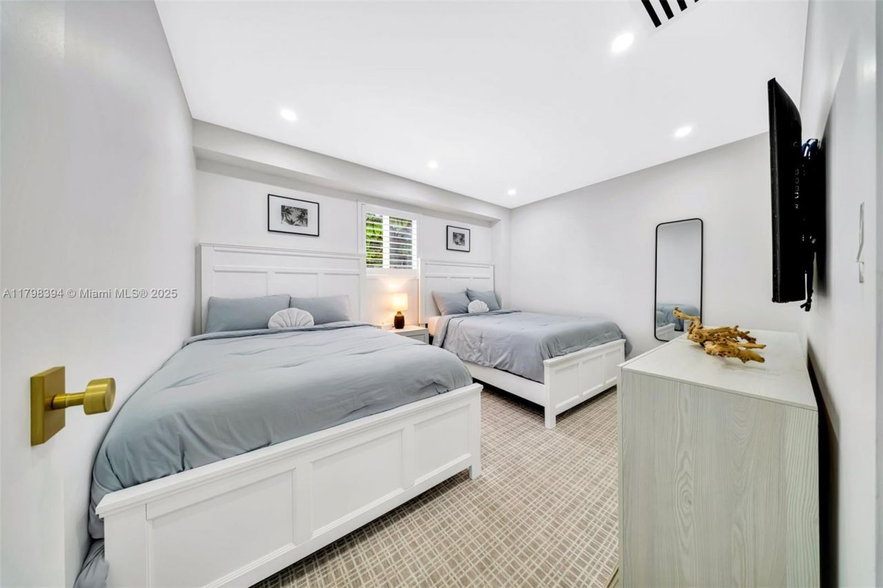 129 Nautilus Dr, Islamorada, FL 33036 Photo