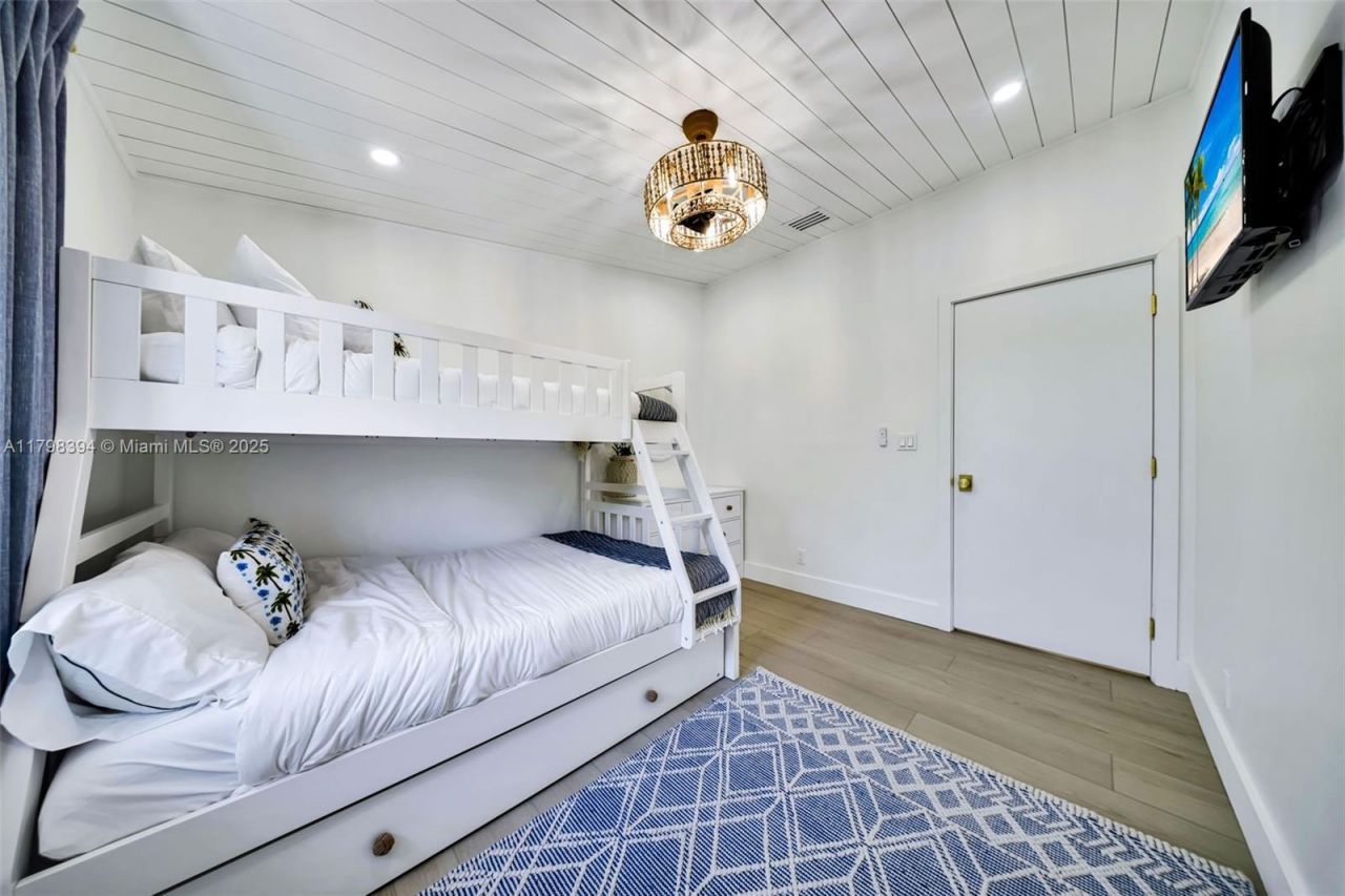 129 Nautilus Dr, Islamorada, FL 33036 Photo