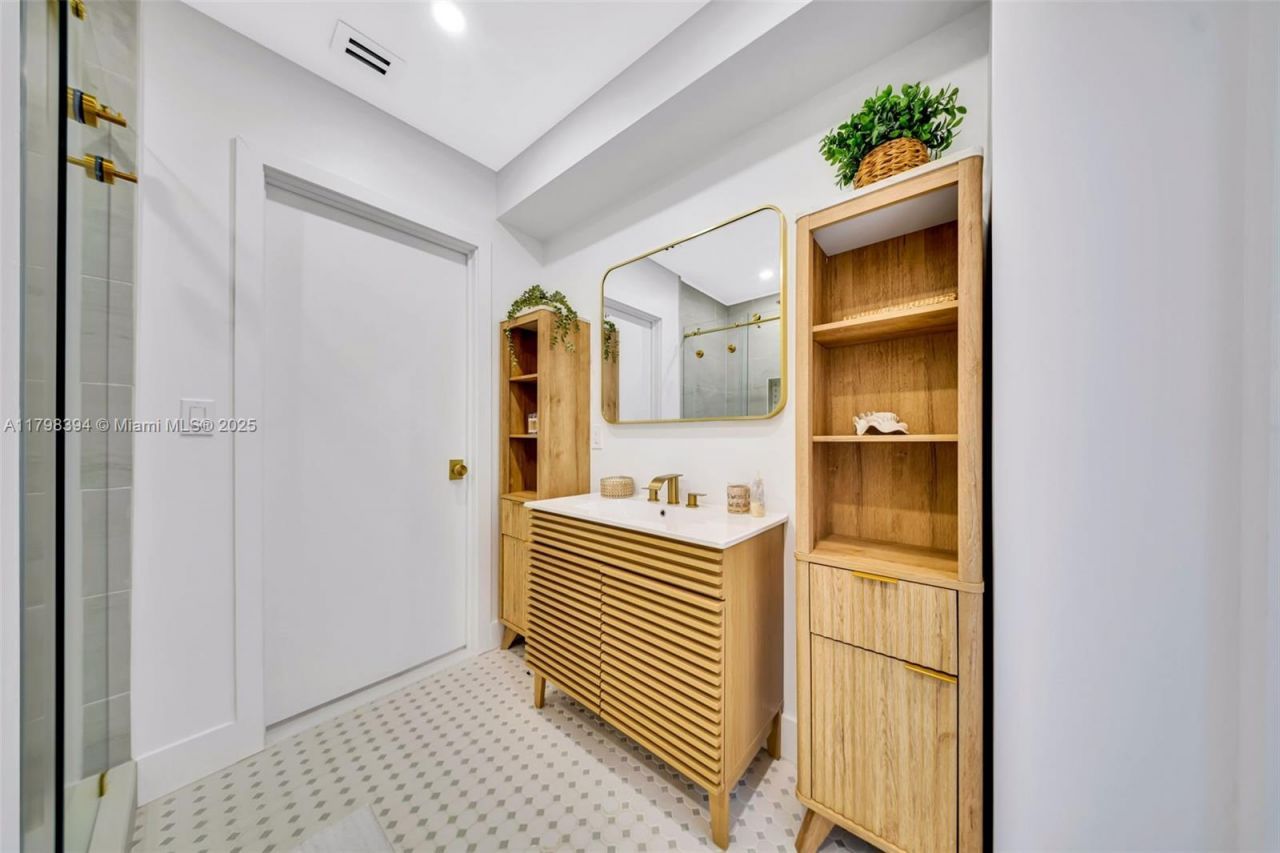 129 Nautilus Dr, Islamorada, FL 33036 Photo