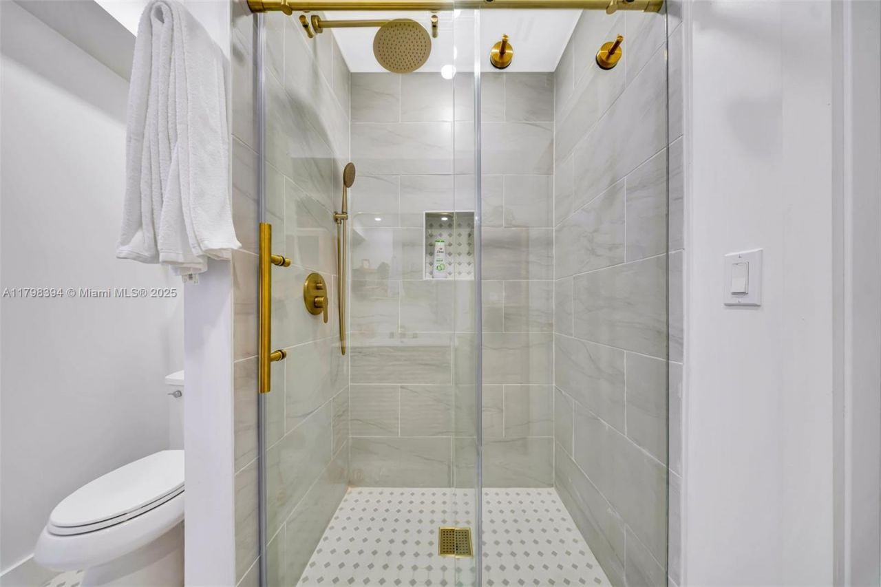 129 Nautilus Dr, Islamorada, FL 33036 Photo